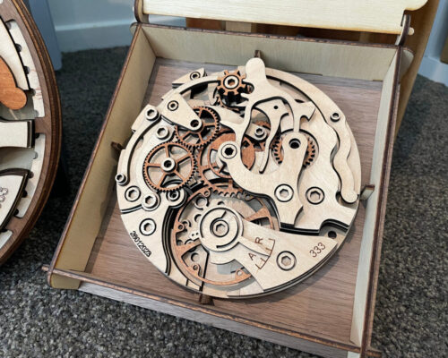 Movimiento de reloj mecánico 3D multicapa para corte láser - Archivos SVG, AI, DXF y Lightburn
